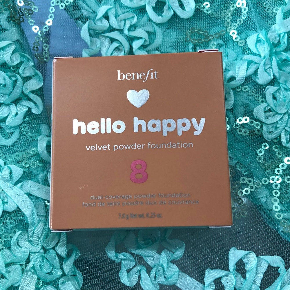 Benefit Hello Happy Velvet Powder Foundation- #8